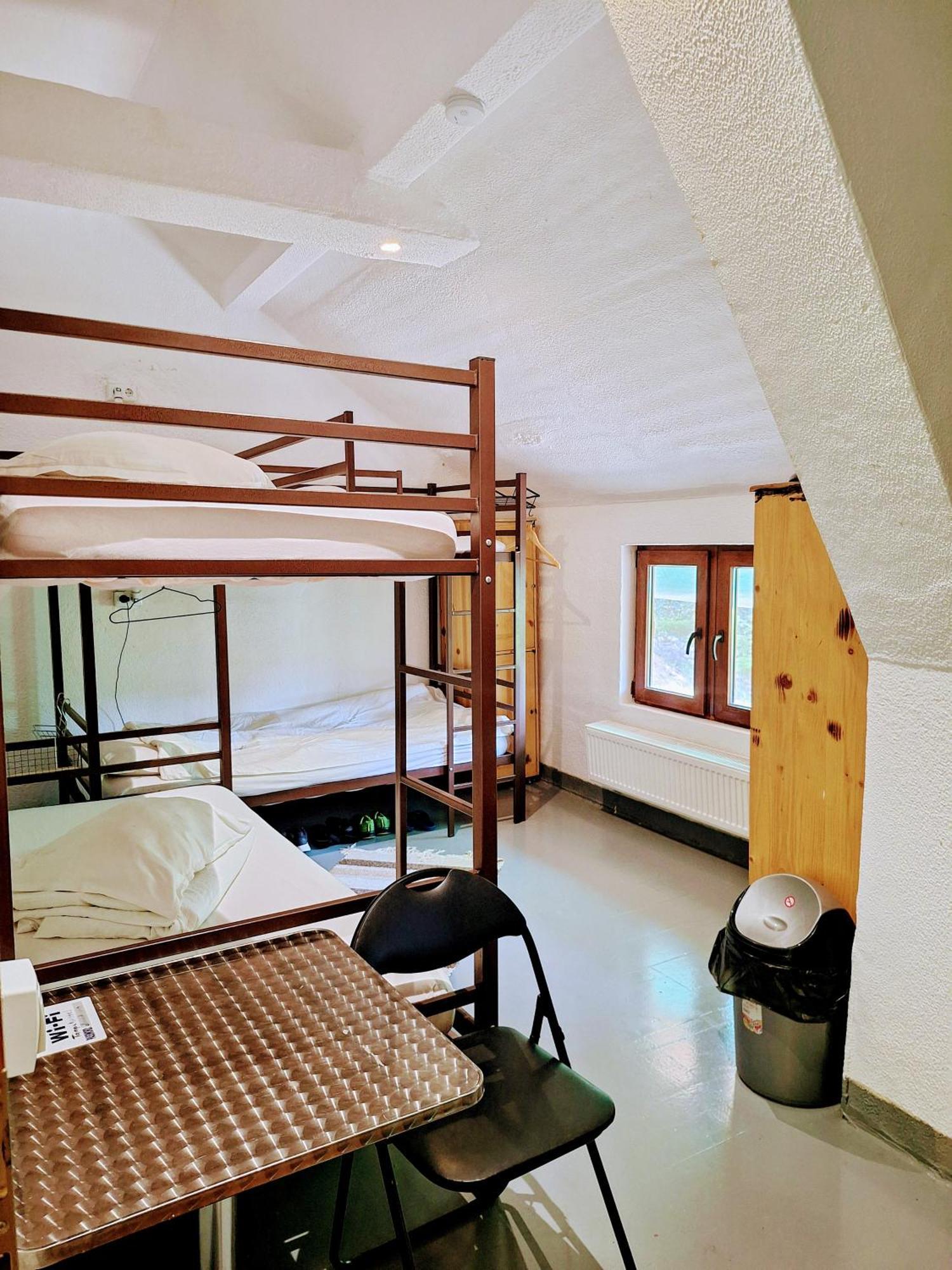 Downtown Hostel Braşov Dış mekan fotoğraf