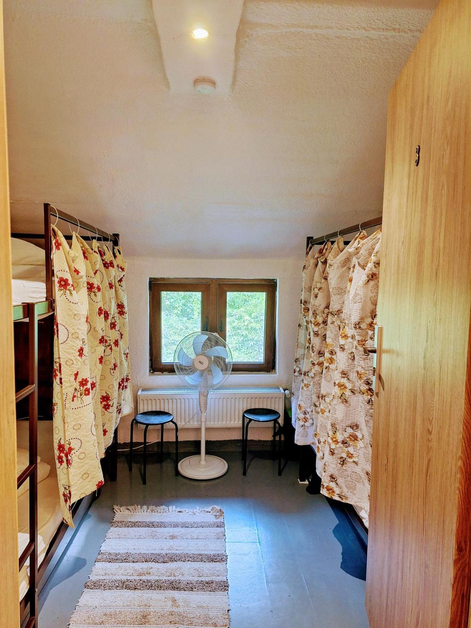 Downtown Hostel Braşov Dış mekan fotoğraf