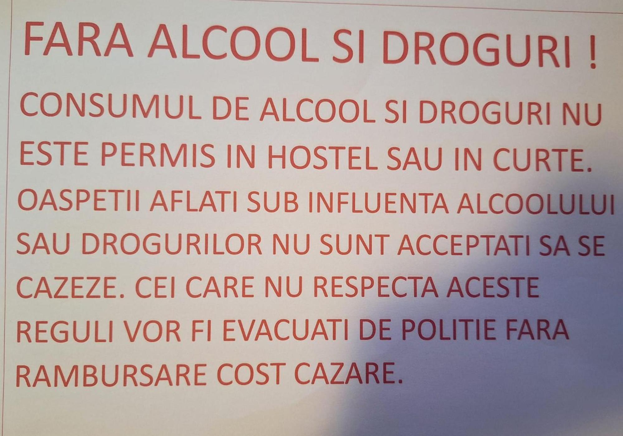 Downtown Hostel Braşov Dış mekan fotoğraf