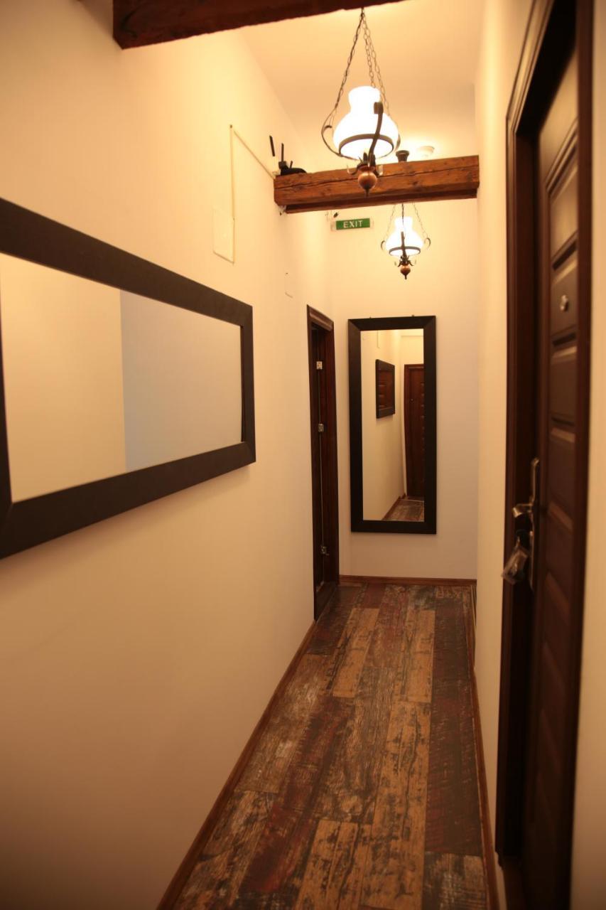 Downtown Hostel Braşov Dış mekan fotoğraf